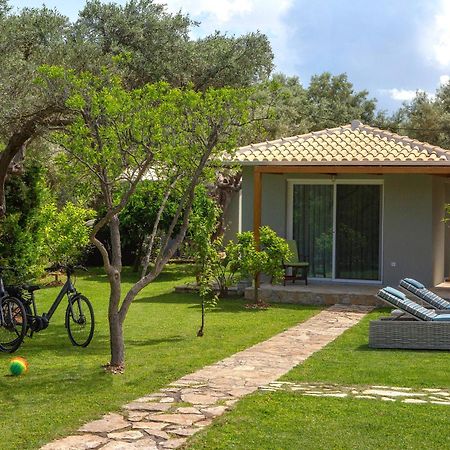 Poly'S Villa Lefkada Apolpaina Bagian luar foto