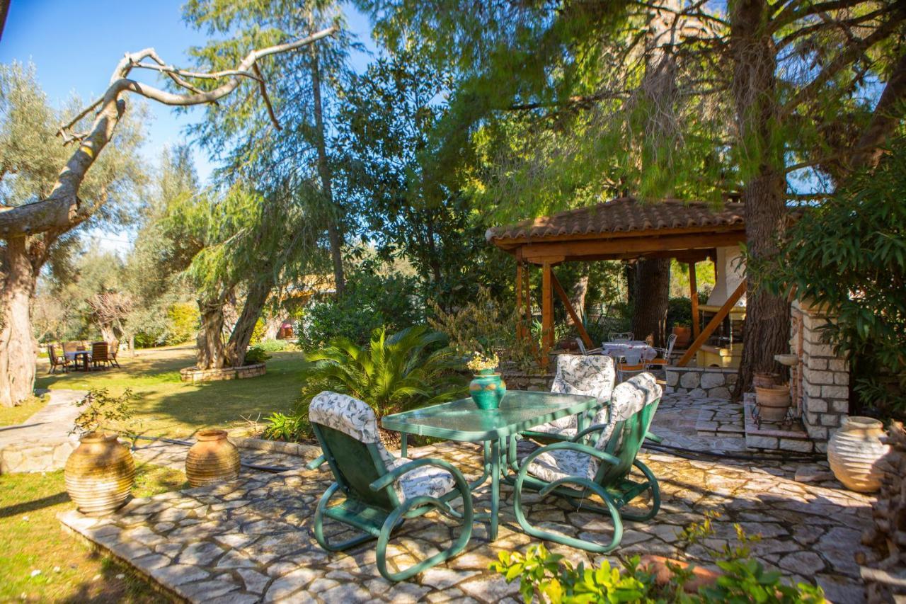 Poly'S Villa Lefkada Apolpaina Bagian luar foto