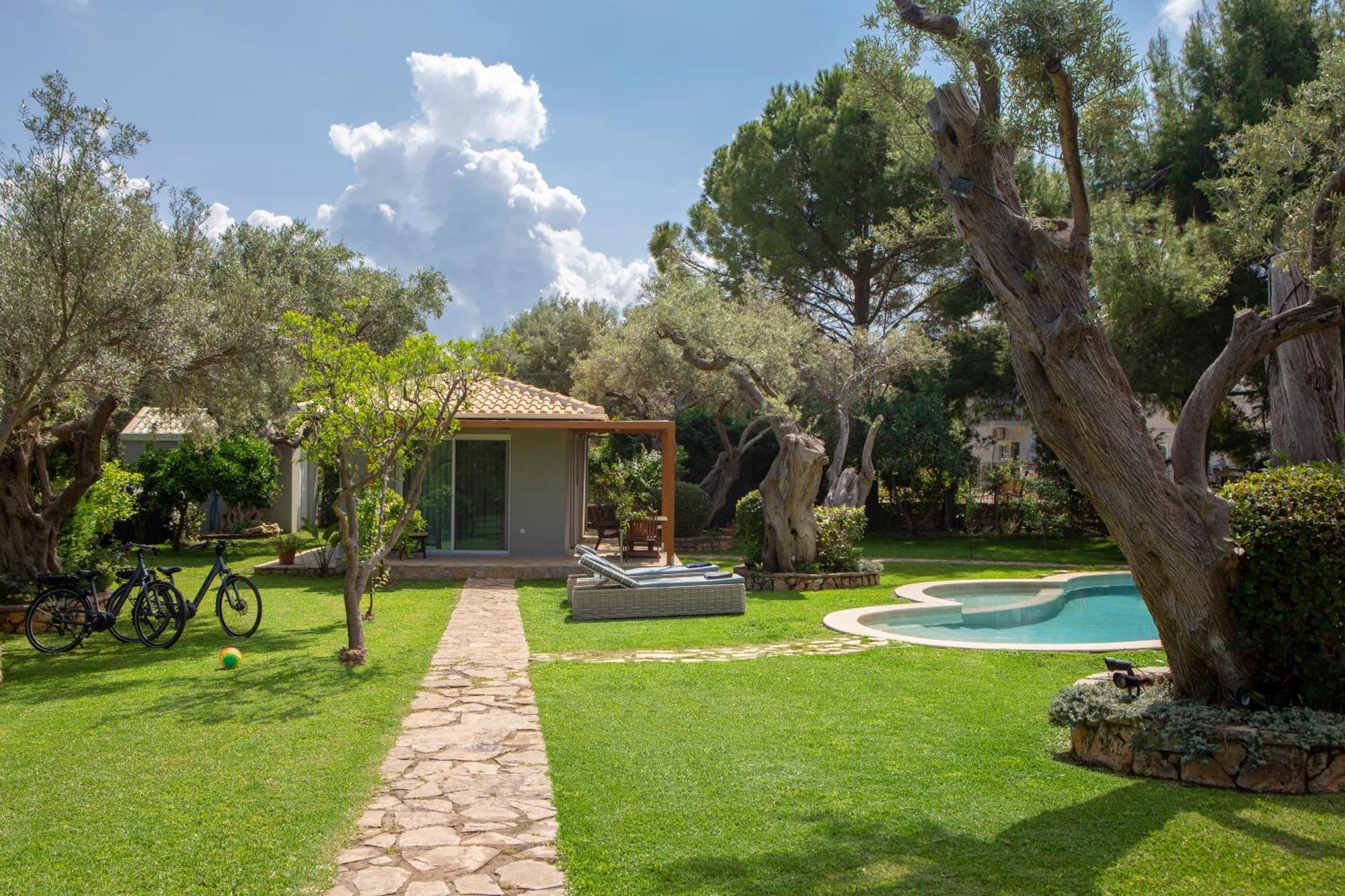 Poly'S Villa Lefkada Apolpaina Bagian luar foto